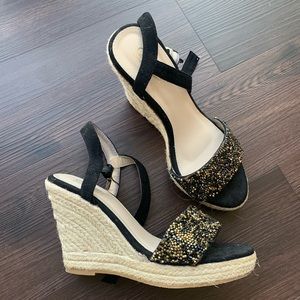 Studded espadrille platform sandals 9 Like New